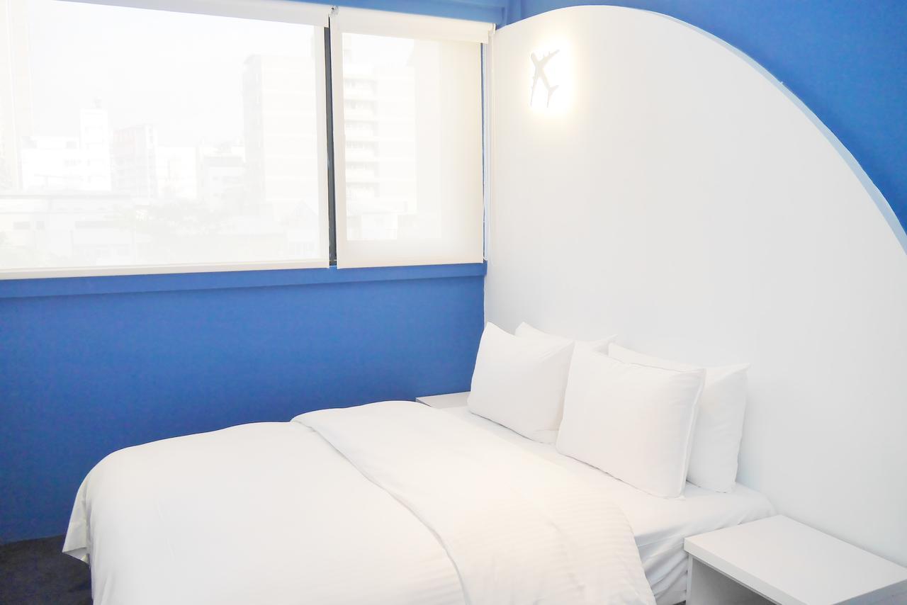 Time Flyer Hotel Taichung Eksteriør billede